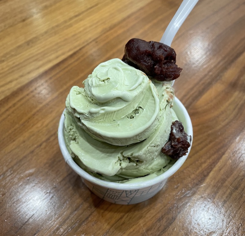 /img/cauldron_matcha_ice_cream.jpeg